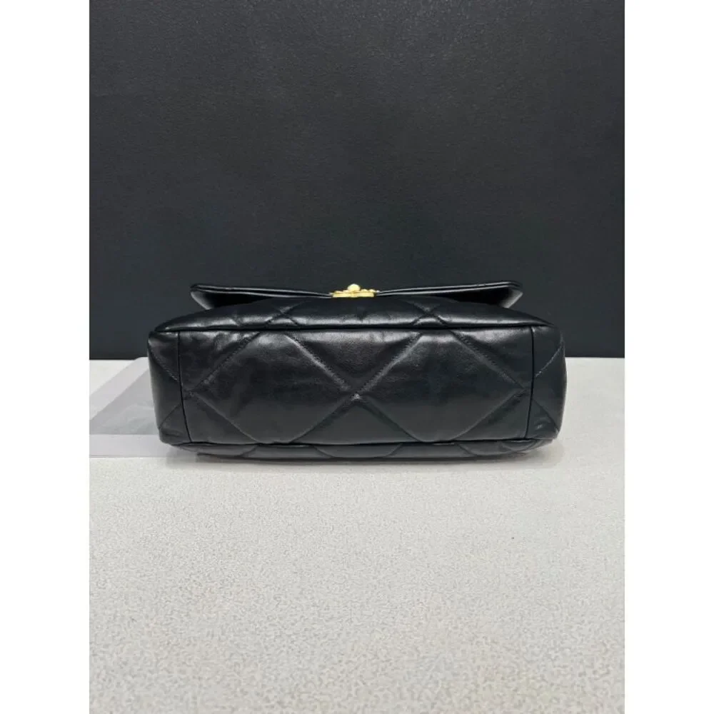 Chanel Women Pre-Loved Bag Very Good Condition